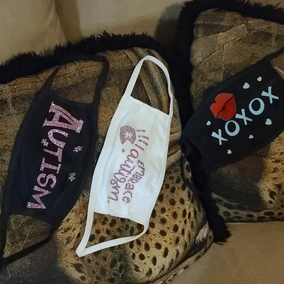 Face Mask - Picture 4 of 8